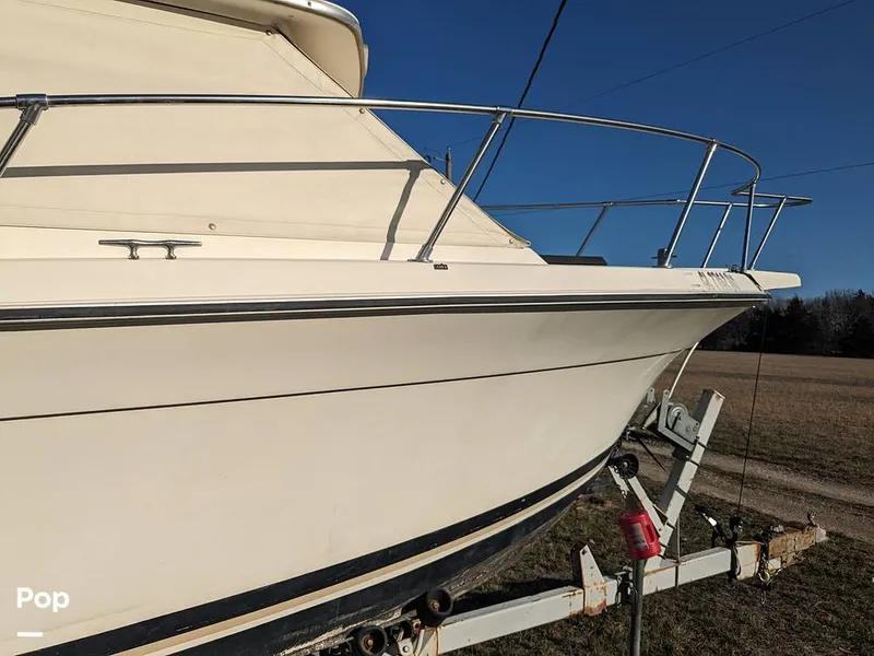 Slide: The Image of Carver Yachts Santa Cruz 2667 Cabin Cruiser 1982 - 13855755