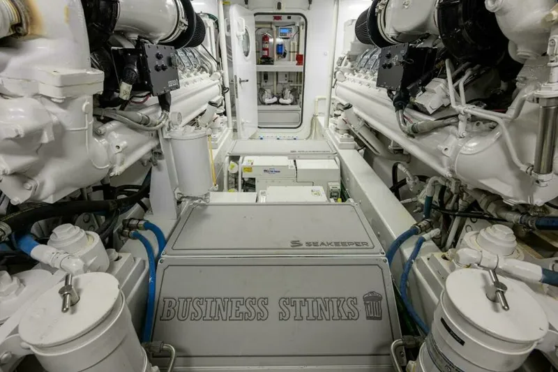 Slide: The Image of Engine Room 2004 Merritt 72 Convertible Business Stinks - 7650853