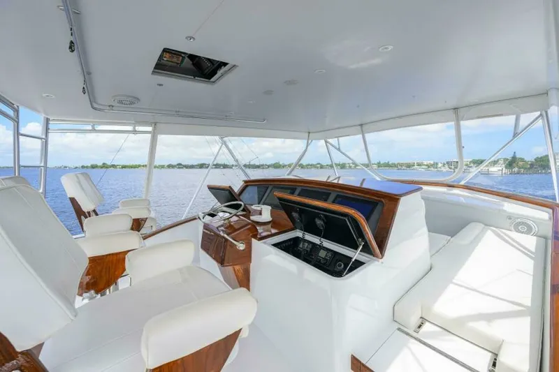 Slide: The Image of Flybridge 2004 Merritt 72 Convertible Business Stinks - 7650829