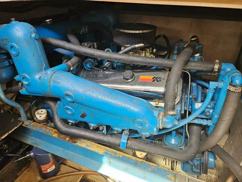 Slide: The Image of Viking 43 Aft Cabin 1977 - 5406845