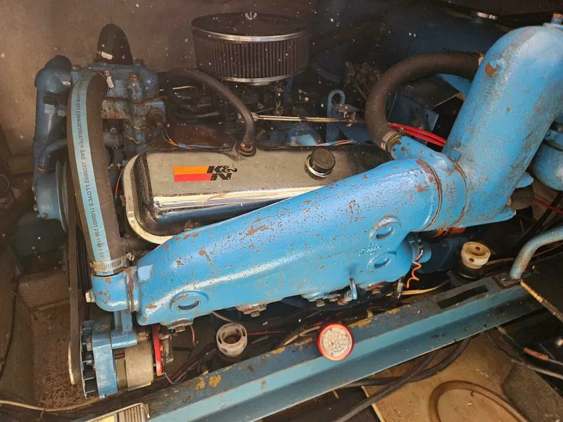 Slide: The Image of Viking 43 Aft Cabin 1977 - 5406846