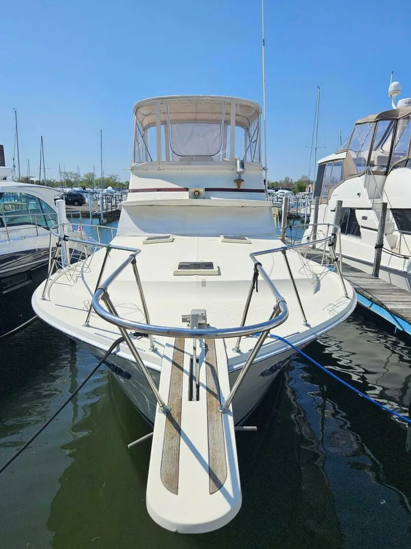 Slide: The Image of Viking 43 Aft Cabin 1977 - 5406835