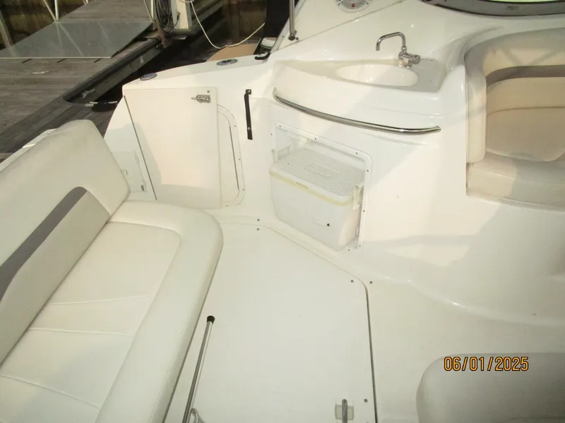 Slide: The Image of 29' Chaparral aftdeck port - 5407580