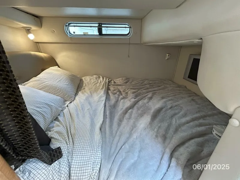 Slide: The Image of 29' Chaparral aft stateroom - 5407579