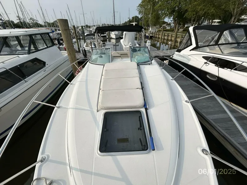 Slide: The Image of 29' Chaparral foredeck aft - 5407589