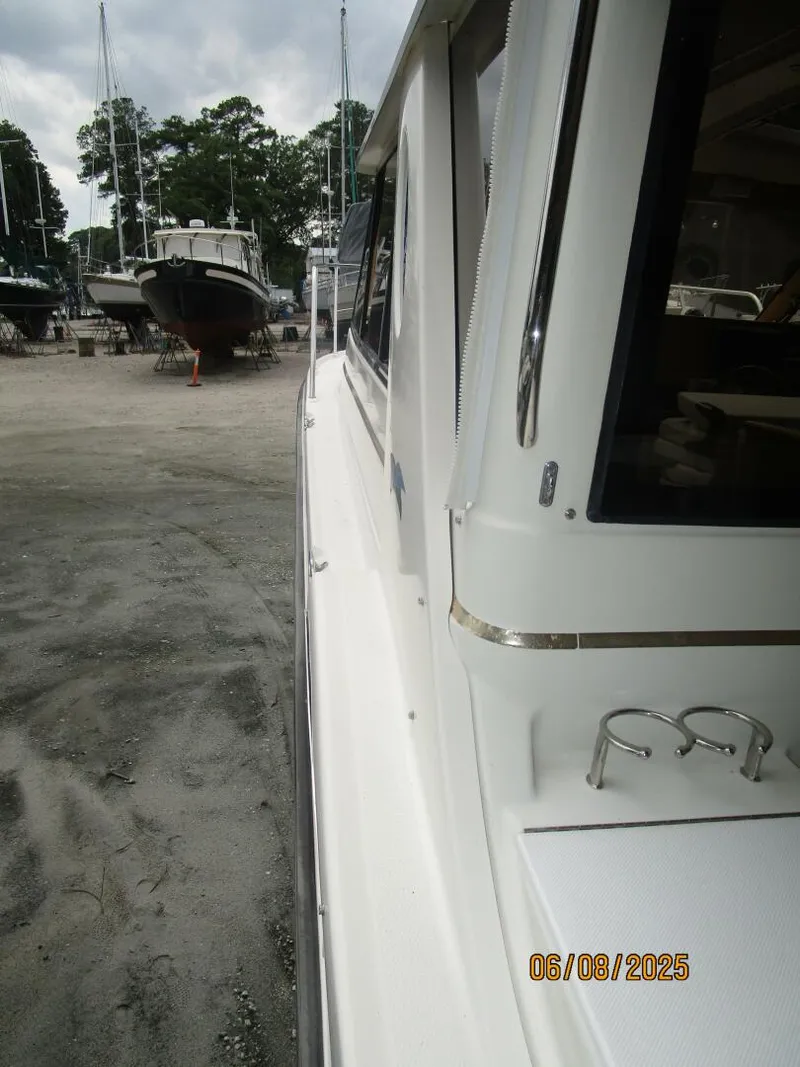 Slide: The Image of 28' Cutwater port side deck - 5408690