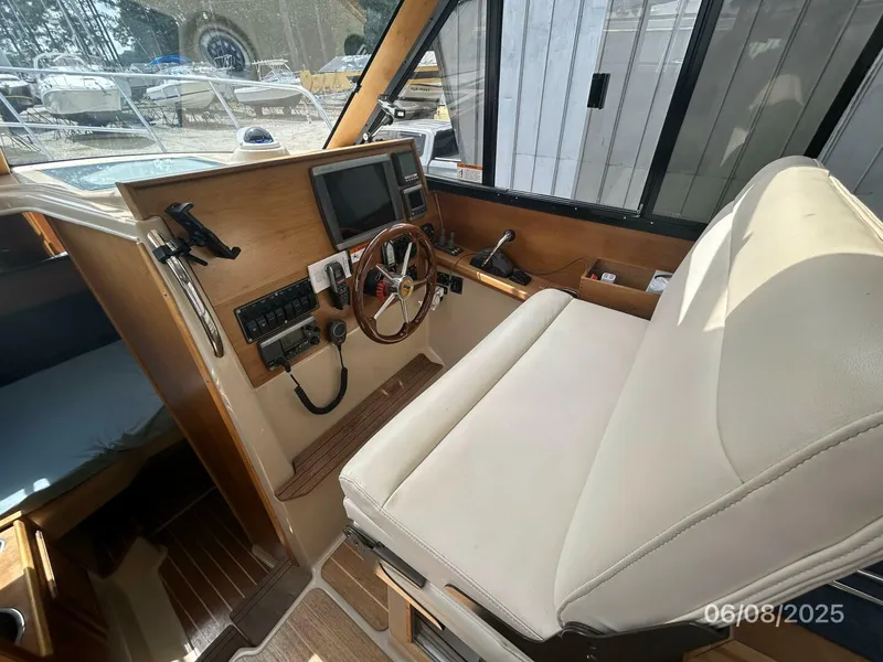 Slide: The Image of 28' Cutwater helm1 - 5408682