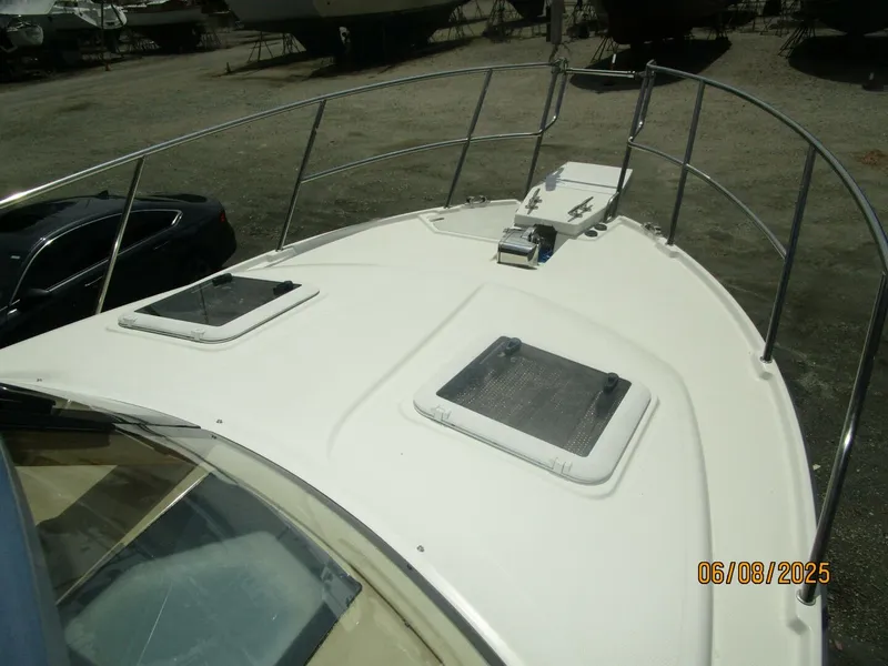 Slide: The Image of 28' Cutwater foredeck2 - 5407992