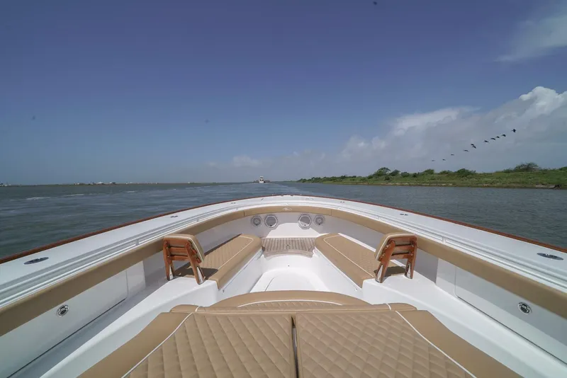 Slide: The Image of 2024 Valhalla Boatworks V46  - 5408325