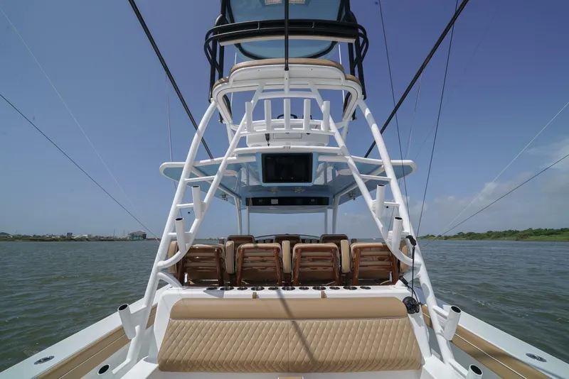 Slide: The Image of 2024 Valhalla Boatworks V46  - 5408331