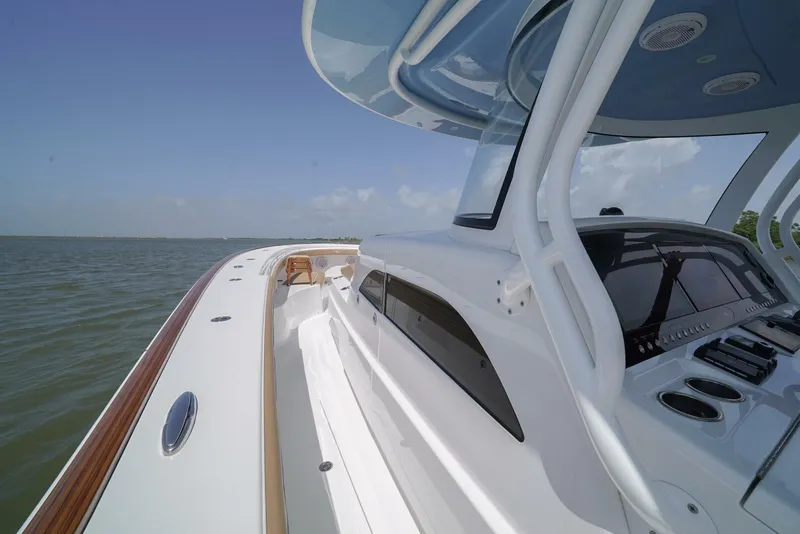 Slide: The Image of 2024 Valhalla Boatworks V46  - 5408335