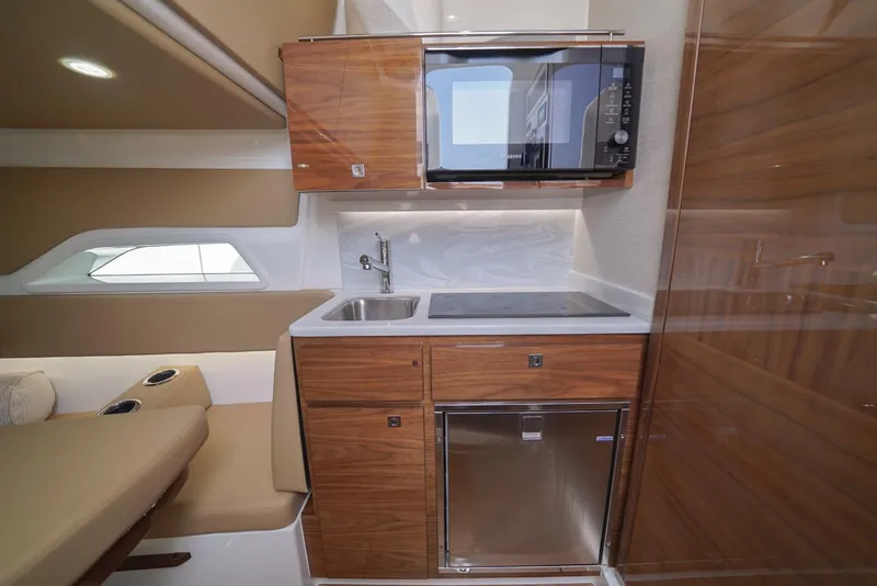 Slide: The Image of 2024 Valhalla Boatworks V46  - 5408315