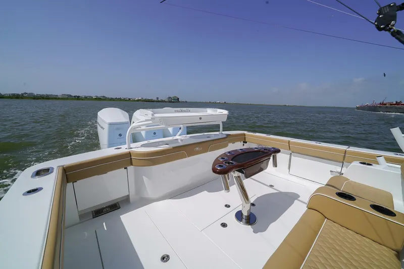 Slide: The Image of 2024 Valhalla Boatworks V46  - 5408318