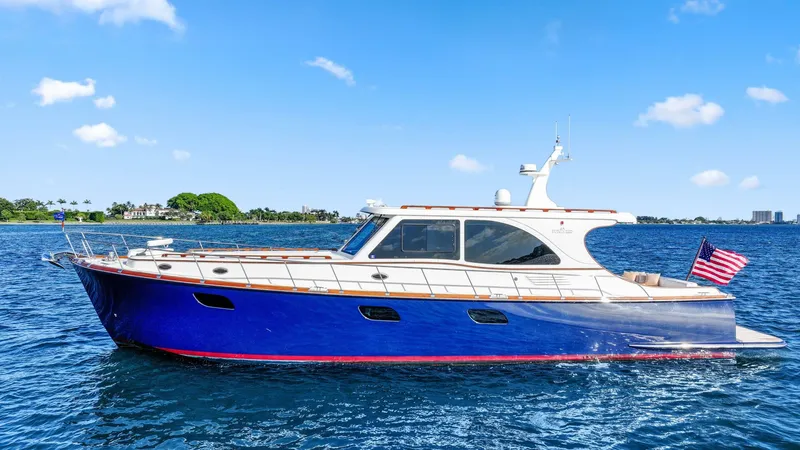 Slide: The Image of Vicem 65 Classic For Sale Port Side - 5408806