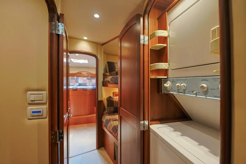 Slide: The Image of 2014 Blackwell 62 Convertible - 5474493