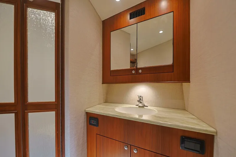 Slide: The Image of 2014 Blackwell 62 Convertible - 5474505