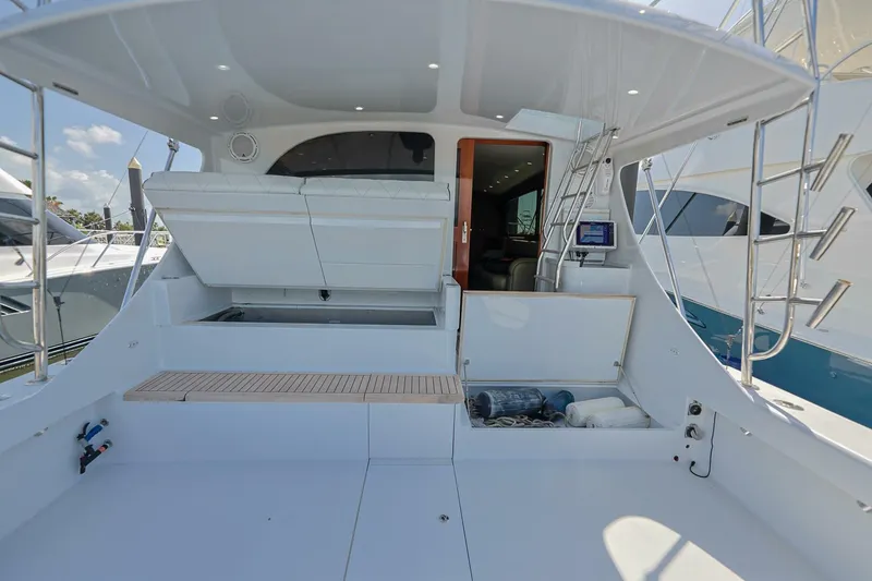 Slide: The Image of 2014 Blackwell 62 Convertible - 5474522