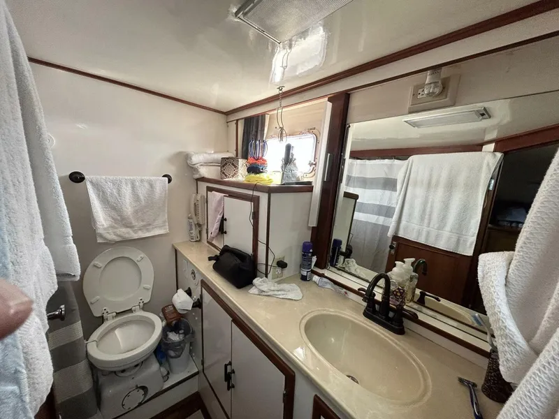 Slide: The Image of Jefferson Marquessa 52 Standard Deckhouse 1988 - 5410205