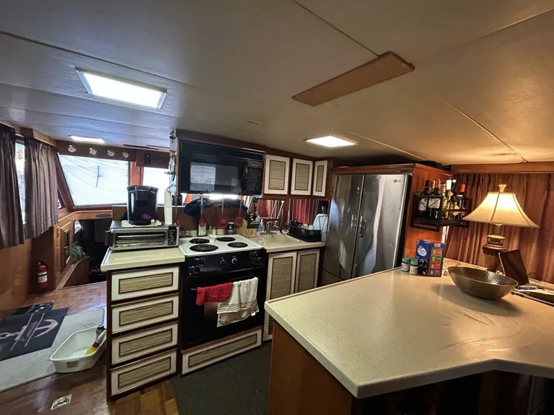 Slide: The Image of Jefferson Marquessa 52 Standard Deckhouse 1988 - 5410187