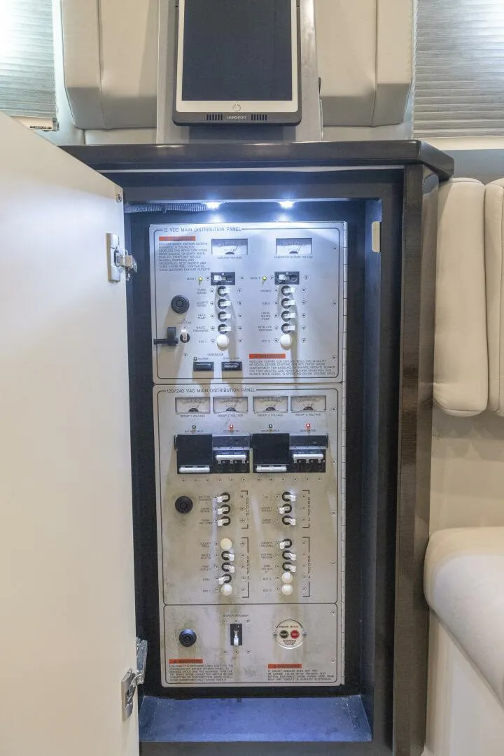 Slide: The Image of Formula 43 2019 - 5410437