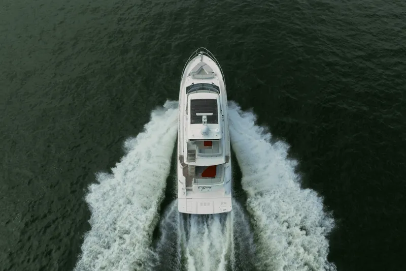 Slide: The Image of Sea Ray L550 FLY 2018 - 5410885