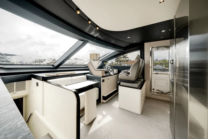 Slide: The Image of Azimut Fly 78 2026 - 5506529