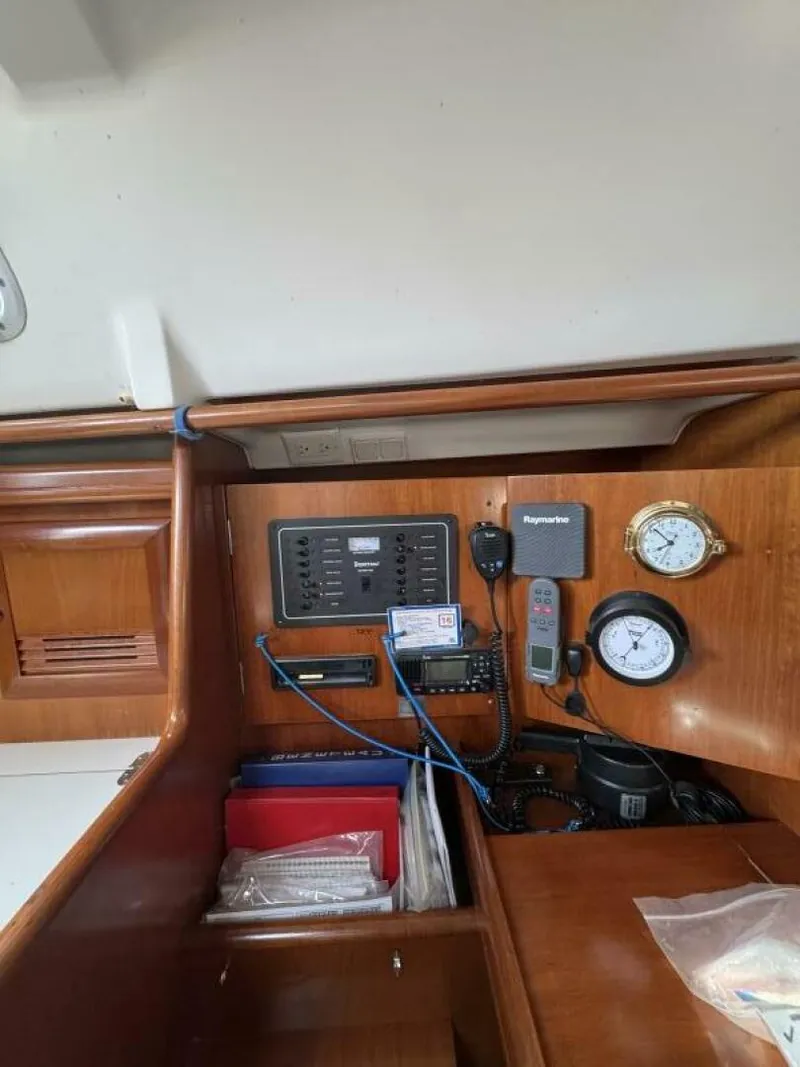 Slide: The Image of Beneteau 361 2001 - 5421093