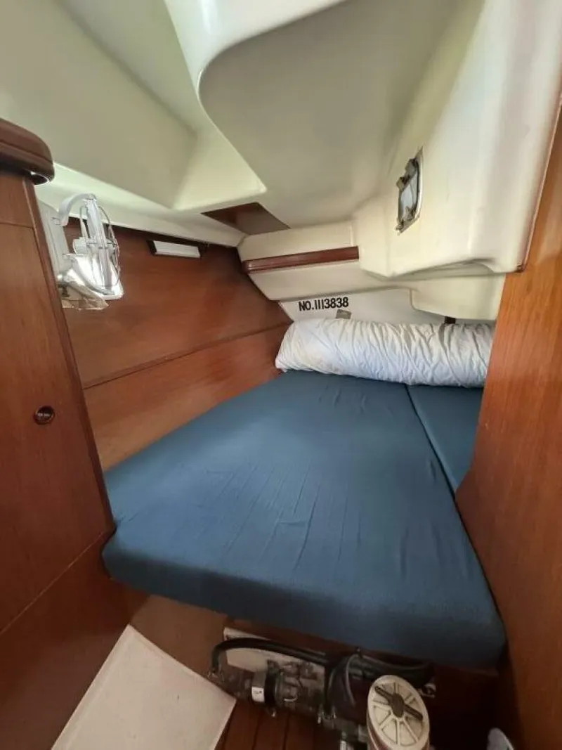 Slide: The Image of Beneteau 361 2001 - 5421099