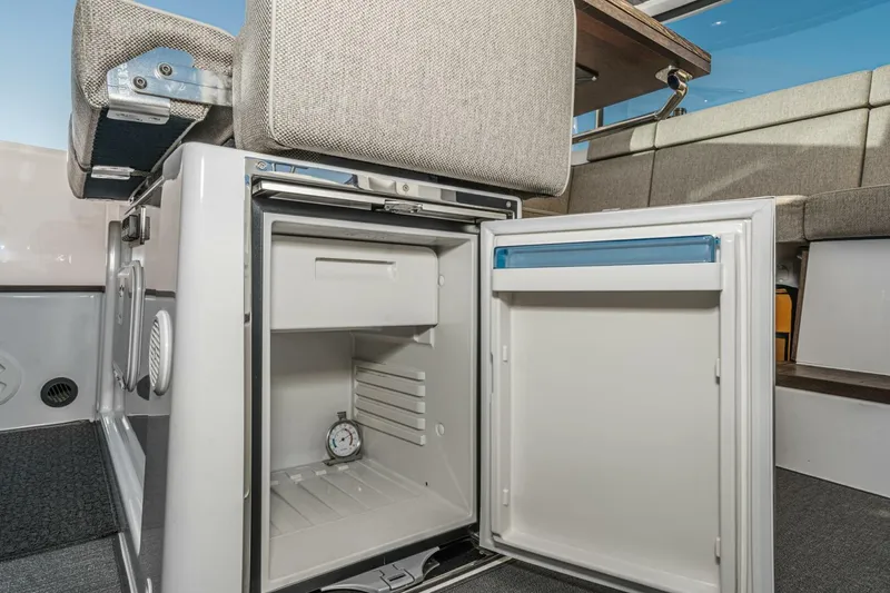 Slide: The Image of Axopar 37 XC Wet Bar 2023 - 5451868