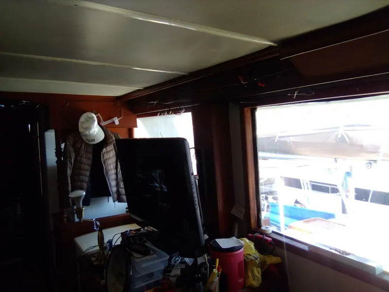 Slide: The Image of 55 ft Sea Ranger  1983 MKII Pilothouse Flybridge Trawler - 5413488