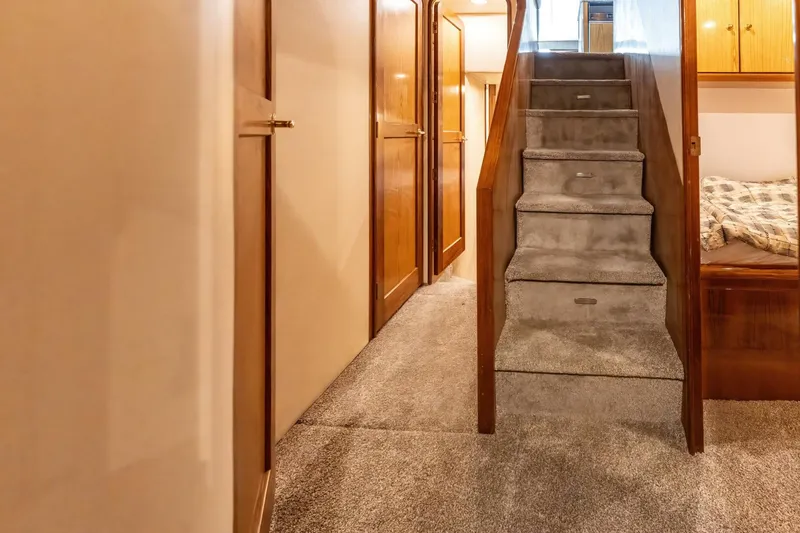 Slide: The Image of Ocean Yachts 57 2006 - 5413001