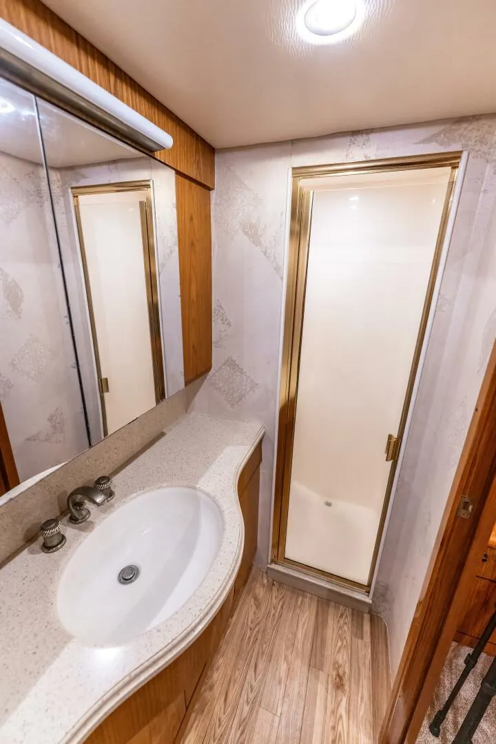 Slide: The Image of Ocean Yachts 57 2006 - 5413015