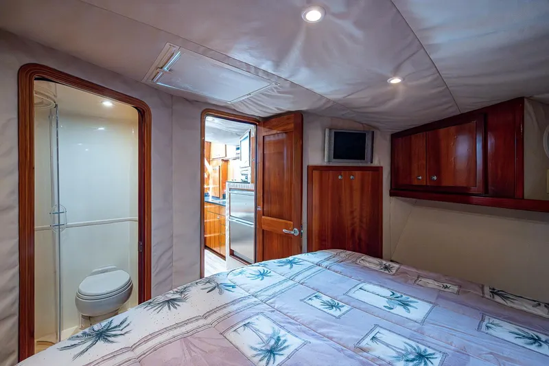 Slide: The Image of Albemarle 41 2005 - 5413763