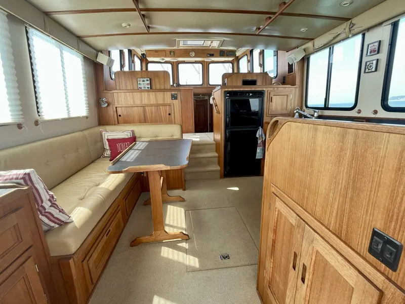 Slide: The Image of Settee Photo June 2025 - 5441855