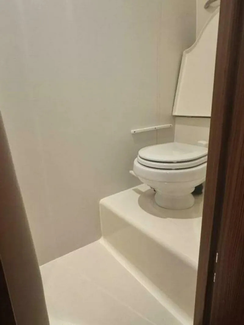 Slide: The Image of Tiara 43 Sovran 2006 - 5415567