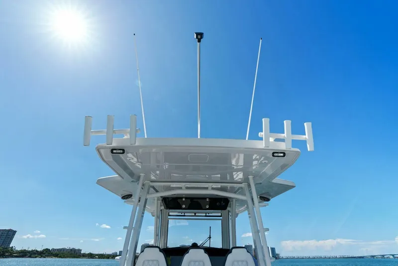 Slide: The Image of 2022 World Cat 400 CC-X - Rod Holders - 5510971