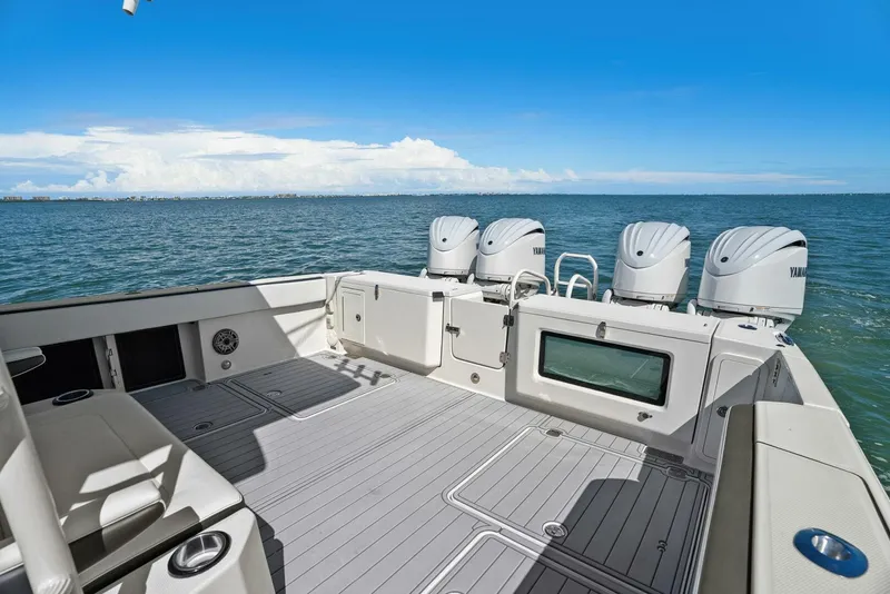 Slide: The Image of 2022 World Cat 400 CC-X - Cockpit - 5510959