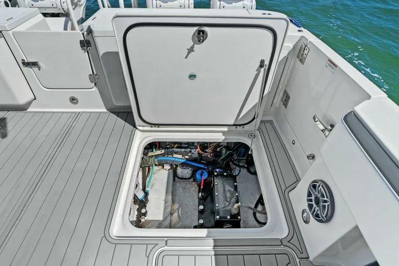 Slide: The Image of 2022 World Cat 400 CC-X - Bilge - 5510974