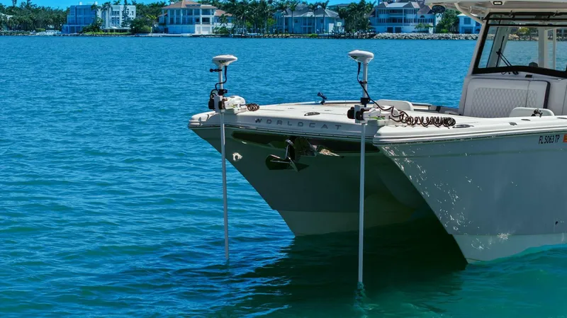 Slide: The Image of 2022 World Cat 400 CC-X - Dual Trolling Motors - 5510947