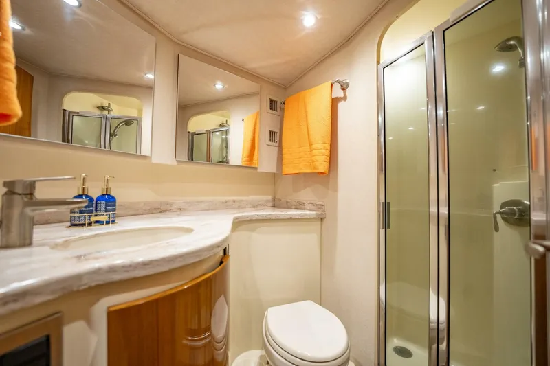 Slide: The Image of 2015 Viking 42 Flybridge Hawk Tuna - 5416671