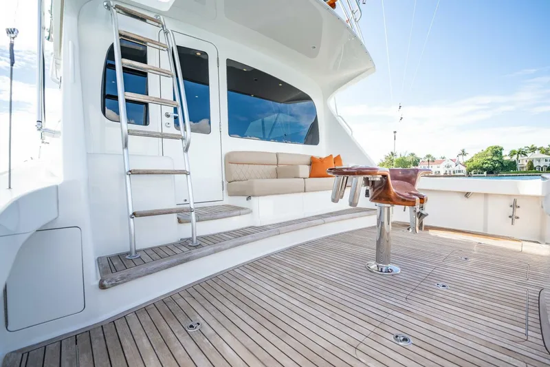 Slide: The Image of 2015 Viking 42 Flybridge Hawk Tuna - 5416682