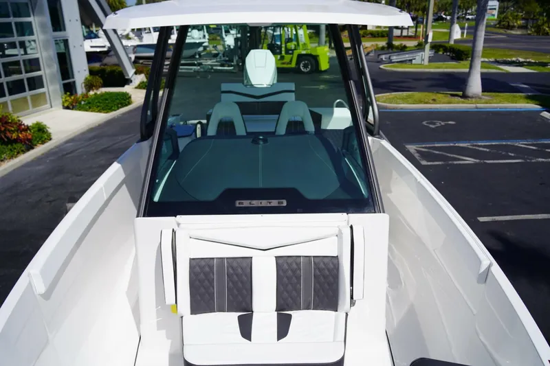 Slide: The Image of Monterey Elite 27 2025 - 5415486