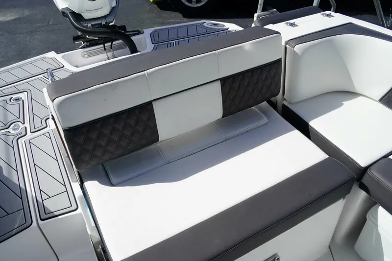 Slide: The Image of Monterey M45 OB 2025 - 5415553