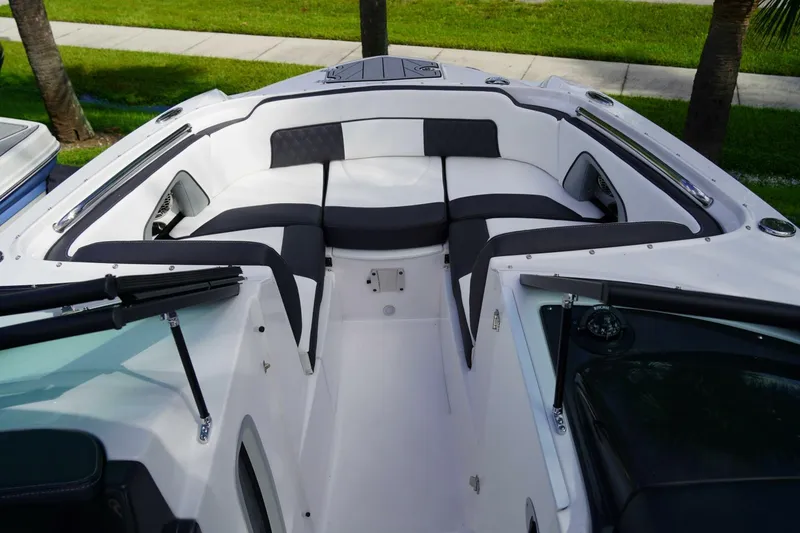 Slide: The Image of Monterey M45 OB 2025 - 5415550