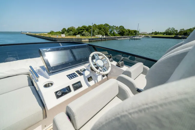 Slide: The Image of Azimut S7 For Sale - SECOND CHANCE - 5416559