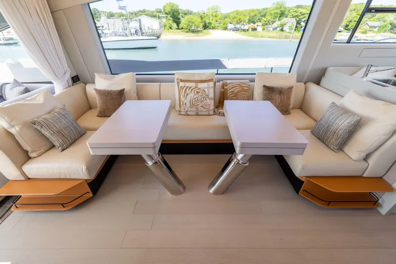 Slide: The Image of Azimut S7 For Sale - SECOND CHANCE - 5416564