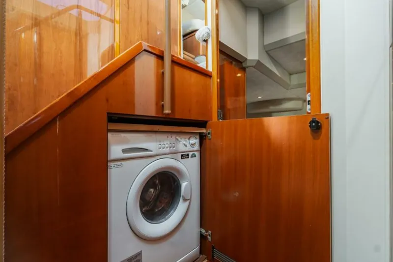 Slide: The Image of 2008 Princess 58 Motoryacht SEABREEZE - 5416616