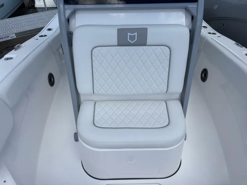 Slide: The Image of Sea Fox 228 Commander 2026 - 5549888