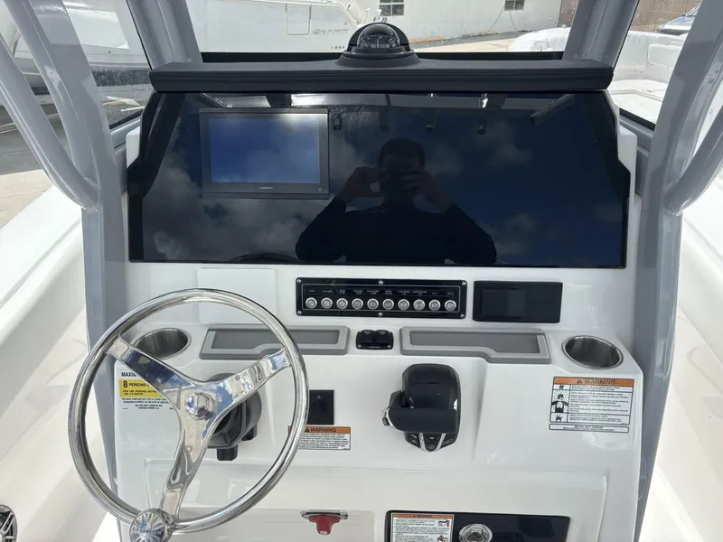 Slide: The Image of Sea Fox 228 Commander 2026 - 5549885