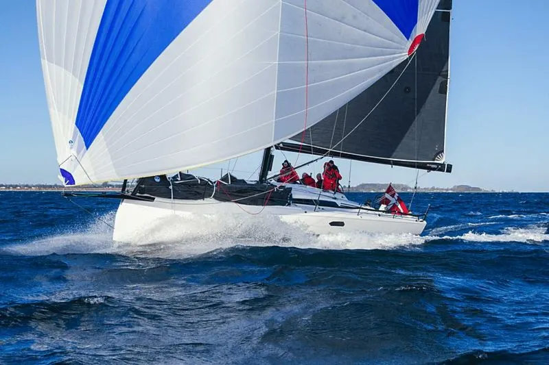 Slide: The Image of X-Yachts XR 41 2025 - 5417457
